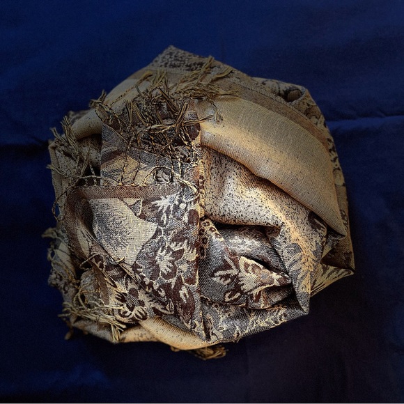 Elegant Black and Gold Floral Scarf/Wrap - Picture 4 of 7